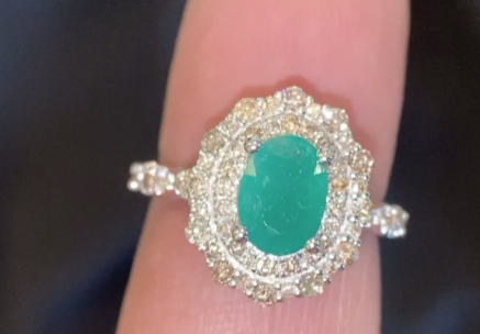 10K WHITE GOLD 2 CARAT DIAMOND & OVAL EMERALD RING