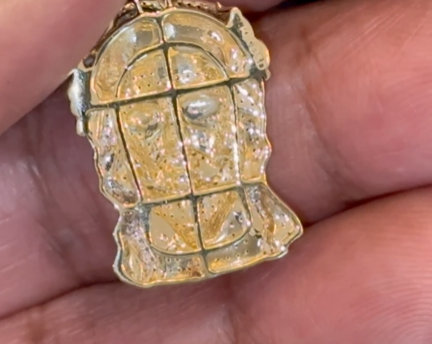 10K YELLOW GOLD .60 CARAT 1.25 INCHES NATURAL DIAMOND JESUS HEAD PENDANT CHARM