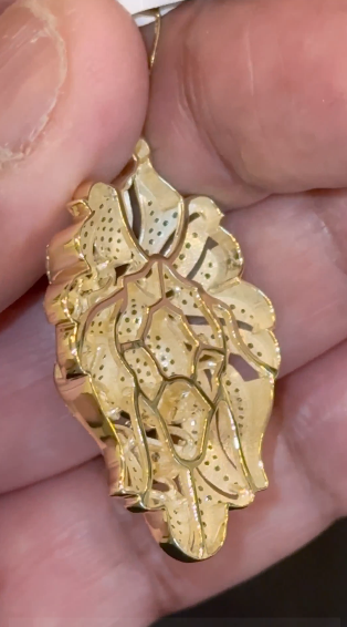 10K YELLOW GOLD 2 CARAT NATURAL DIAMOND 2 INCHES LION HEAD PENDANT CHARM