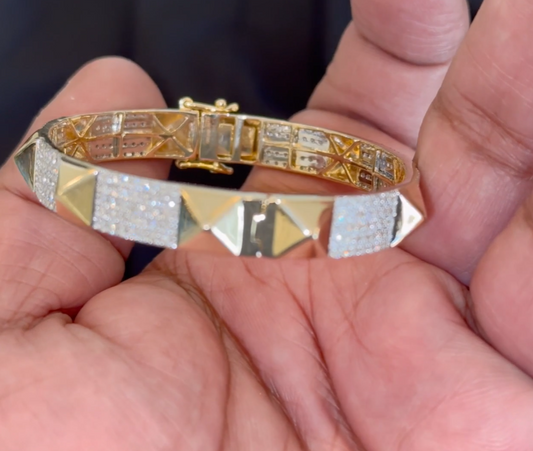 10K YELLOW GOLD 3.25 CARAT NATURAL DIAMOND 16.47 GRAMS GOLD BRACELET BANGLE