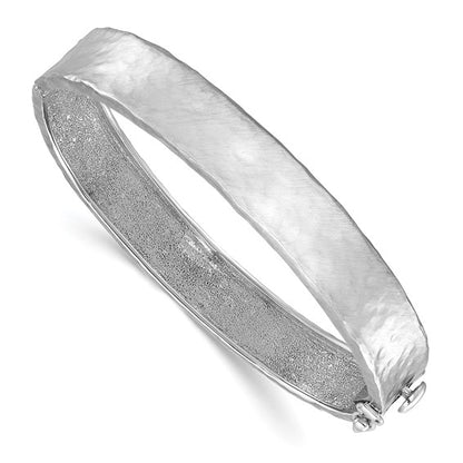 Herco 18K White Gold Hammered Hinged Bangle