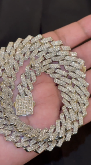 5.75 CARAT NATURAL DIAMONDS STERLING SILVER 22 INCHES 182.62 GRAMS 14 MM CUBAN LINK FANUC CHAIN NECKLACE