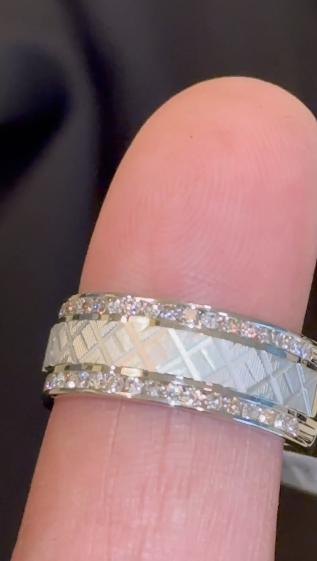 10K WHITE GOLD .60 CARAT NATURAL DIAMOND ENGAGEMENT RING WEDDING PINKY BAND