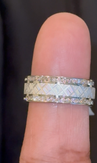 10K WHITE GOLD .60 CARAT NATURAL DIAMOND ENGAGEMENT RING WEDDING PINKY BAND