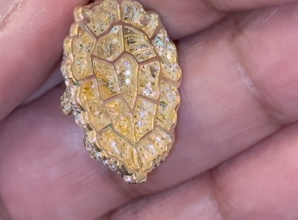 10K YELLOW GOLD .75 CARAT 1.35 INCHES NATURAL DIAMOND LION HEAD PENDANT CHARM
