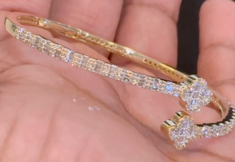 10K YELLOW GOLD 2.25 CARAT REAL DIAMOND 13.96 GRAMS GOLD BRACELET BANGLE