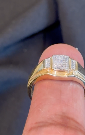 10K YELLOW GOLD .15 CARAT NATURAL DIAMOND MEN RING