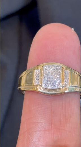 10K YELLOW GOLD .15 CARAT NATURAL DIAMOND MEN RING