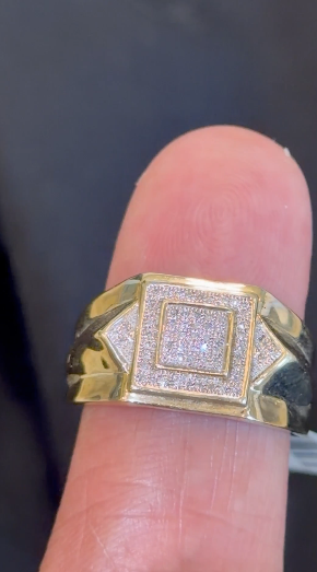 10K YELLOW GOLD .15 CARAT NATURAL DIAMOND MEN RING BAND