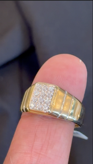 10K YELLOW GOLD .15 CARAT NATURAL DIAMOND MEN RING
