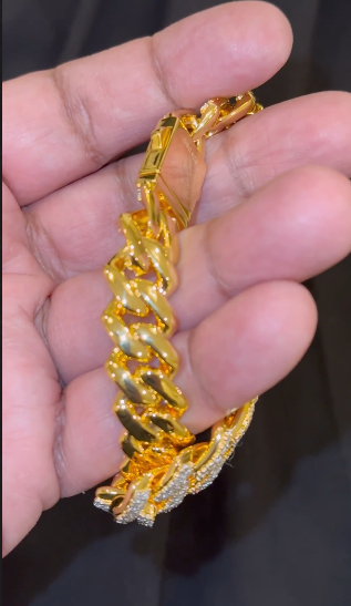 2.75 CARAT NATURAL DIAMONDS STERLING SILVER GOLD PLATED 73.52 GRAMS 8.50 INCHES 14 MM FANUC CUBAN LINK BRACELET