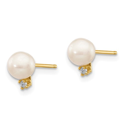14k 5-6mm White Round Freshwater Cultured Pearl .02ct Diamond Post Earrings