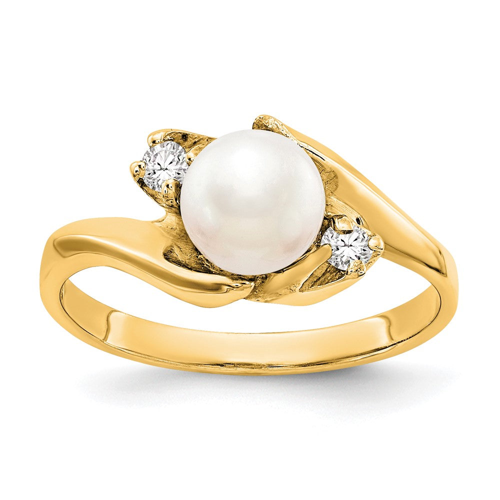 14k 6mm FW Cultured Pearl VS Diamond ring