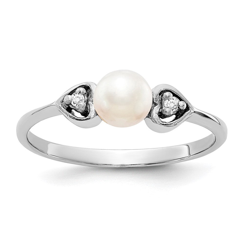 14k White Gold 4.5mm FW Cultured Pearl VS Diamond ring