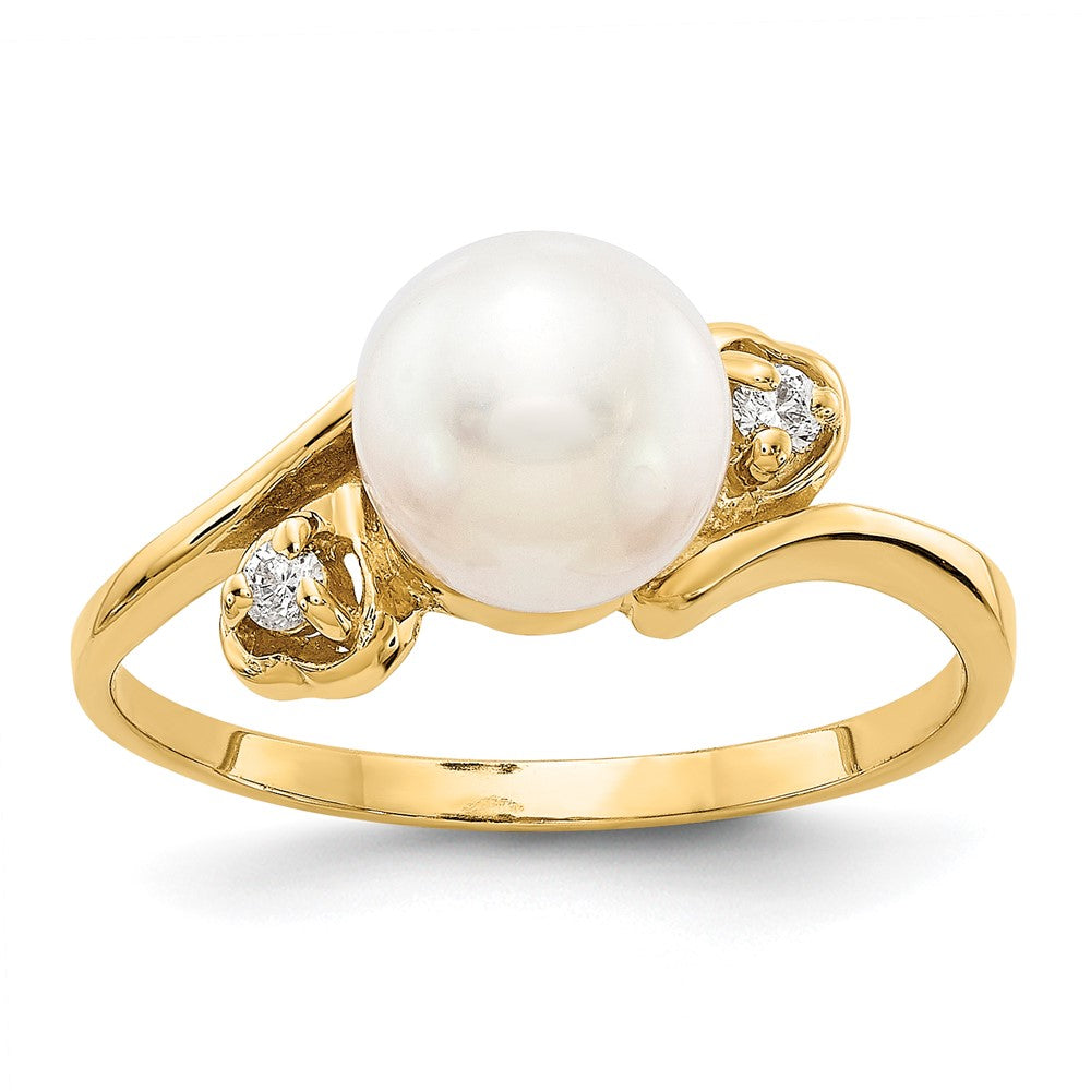 14k Gold 7mm FW Cultured Pearl AA Diamond ring