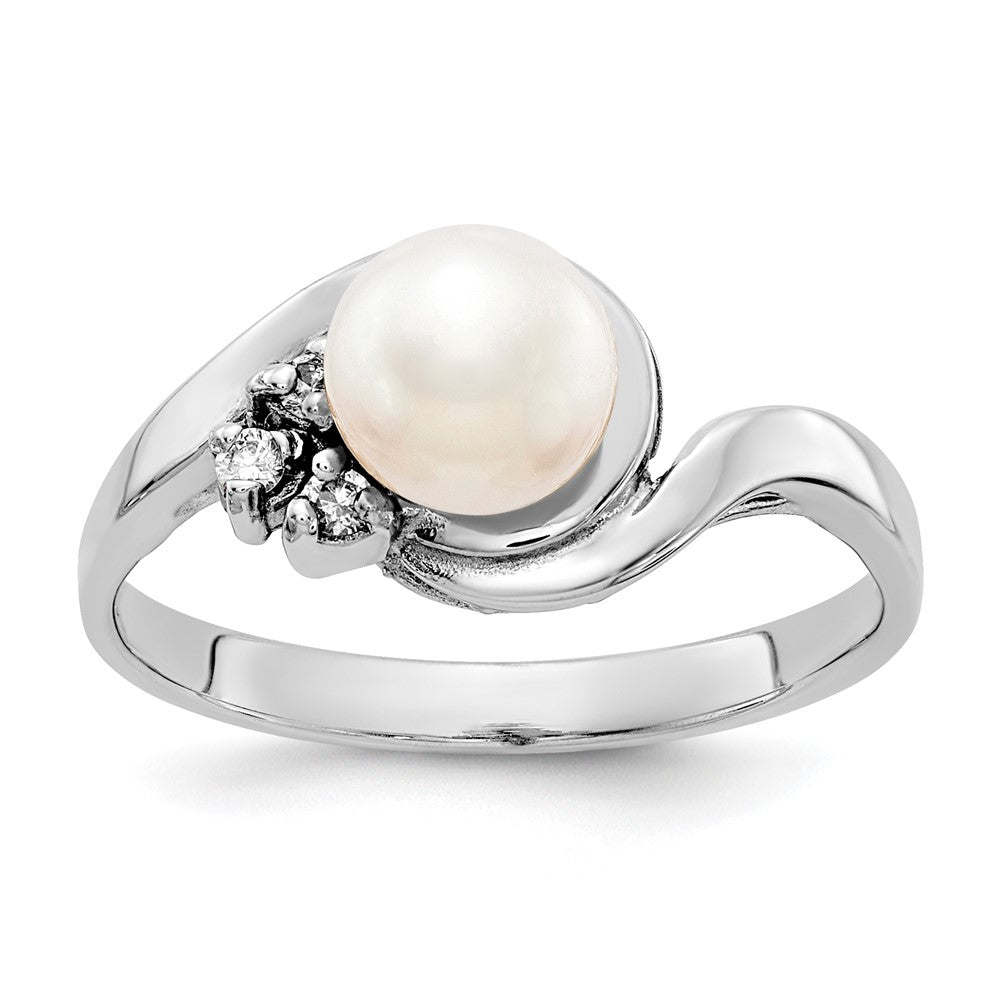 14k White Gold 6mm FW Cultured Pearl VS Diamond Ring