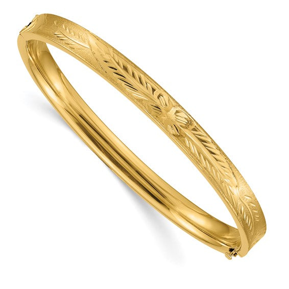 14k 4/16 Diamond-cut Concave Hinged Bangle Bracelet