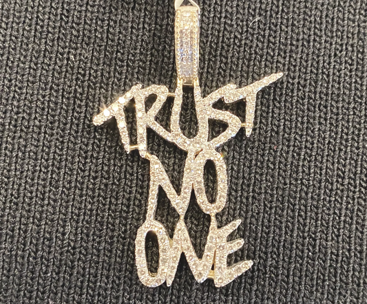 10K SOLID YELLOW GOLD .85 CARAT REAL DIAMOND 1.25 INCHES TRUST NO ONE PENDANT CHARM